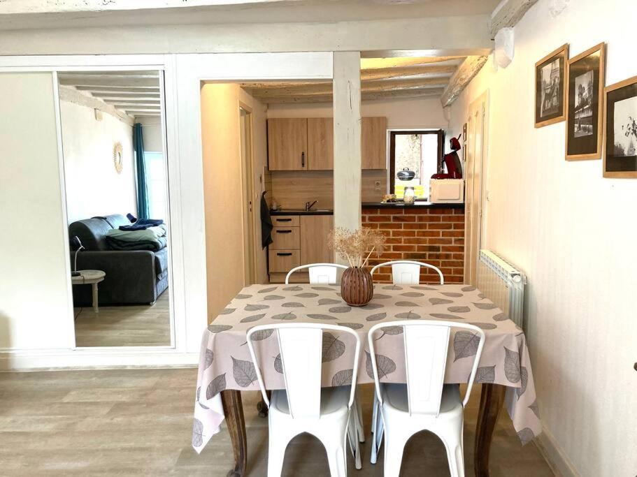: Apartment